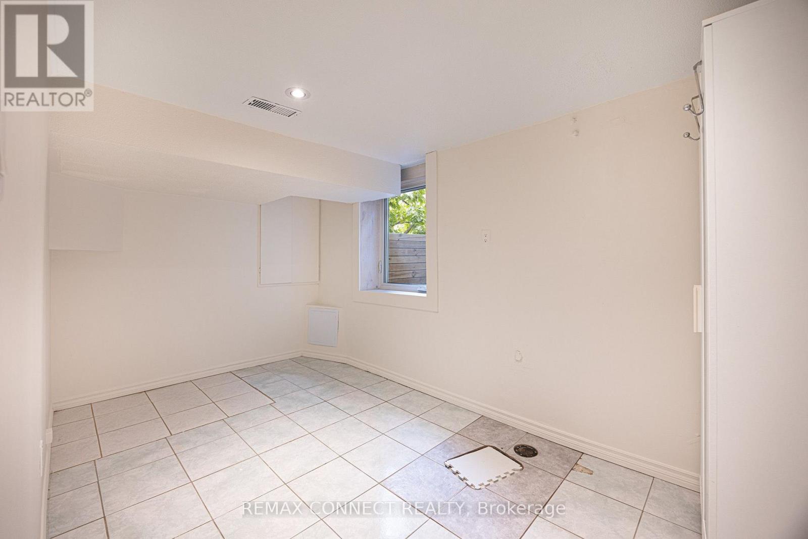 17 Muir Avenue, Toronto, Ontario  M6H 1E7 - Photo 38 - C13810922