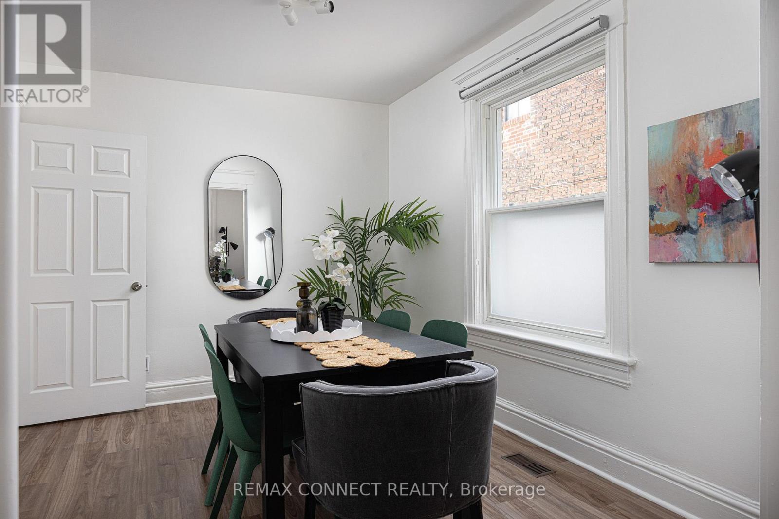 17 Muir Avenue, Toronto, Ontario  M6H 1E7 - Photo 8 - C13810922