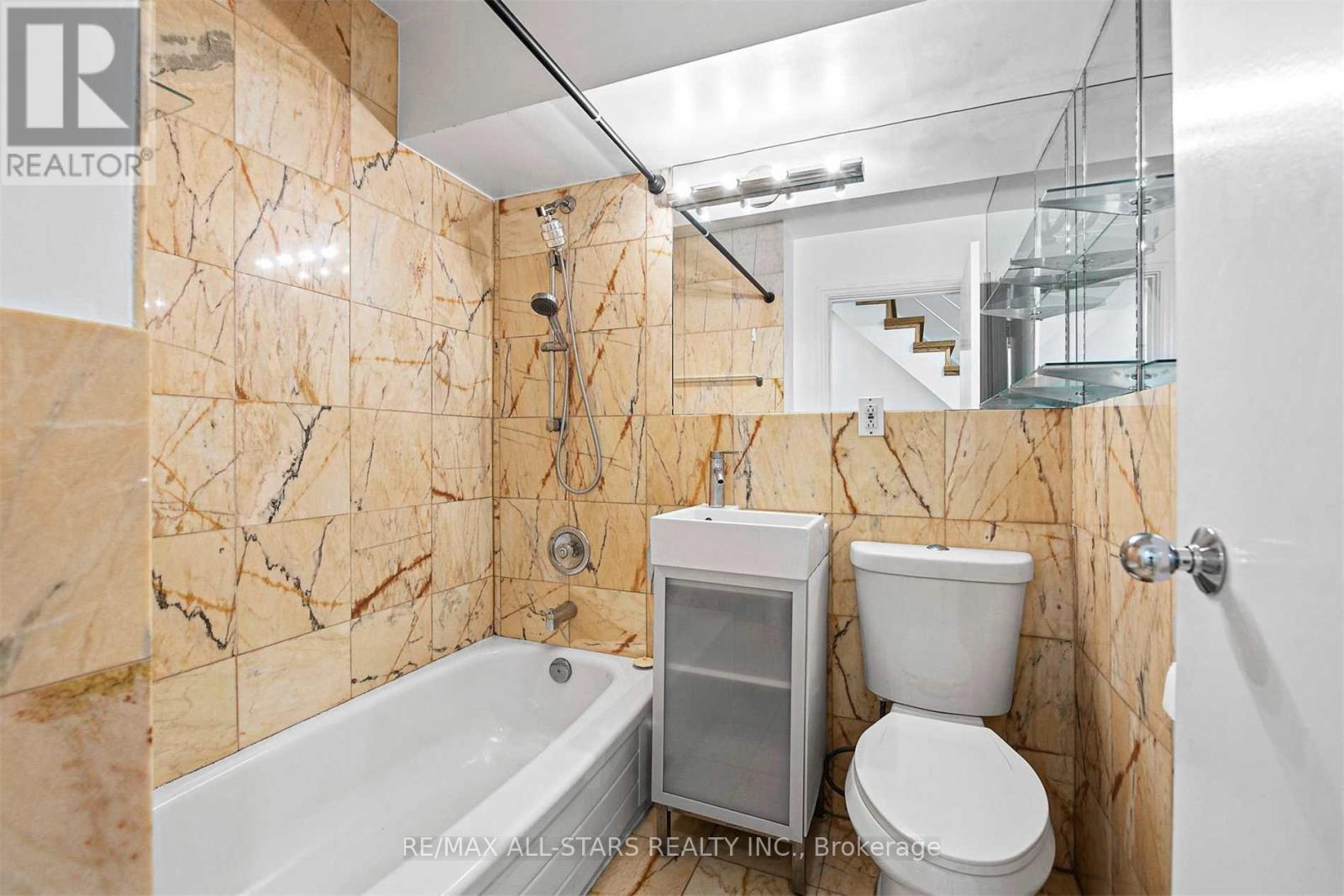 110 Belmont Street, Toronto, Ontario  M5R 1P8 - Photo 18 - C13811002