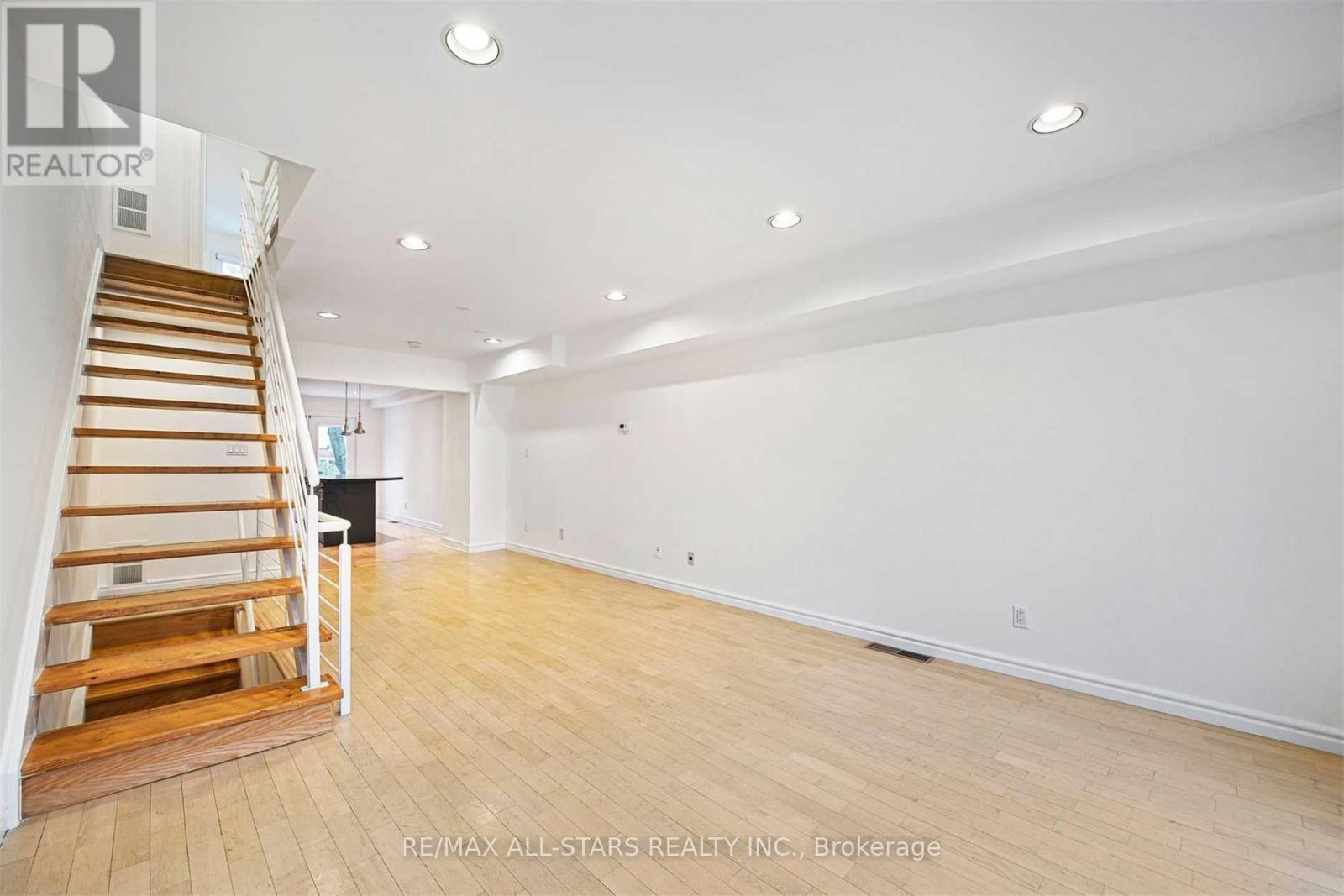 110 Belmont Street, Toronto, Ontario  M5R 1P8 - Photo 7 - C13811002