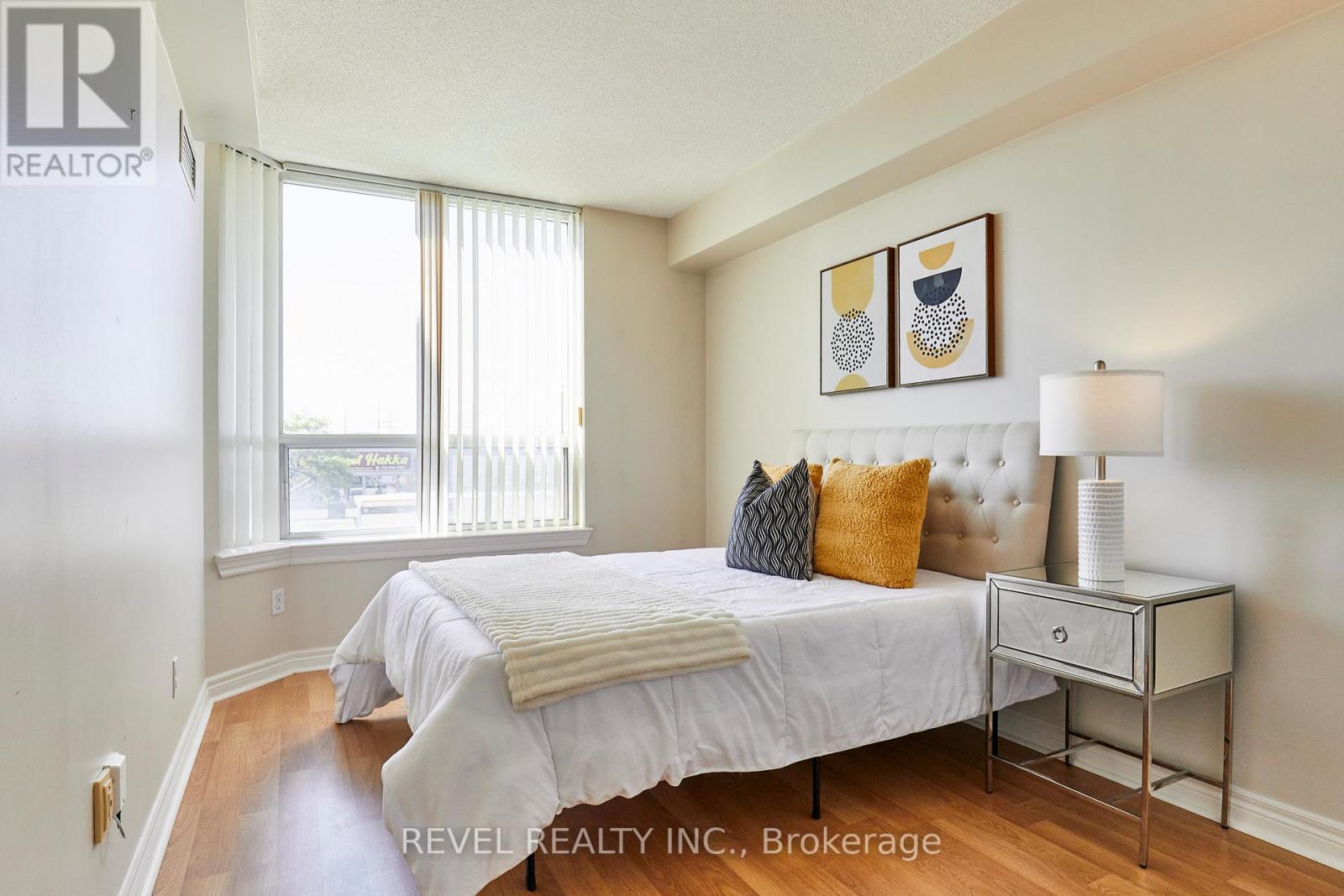 210 - 1700 Eglinton Avenue E, Toronto, Ontario  M4A 2X4 - Photo 15 - C13811042