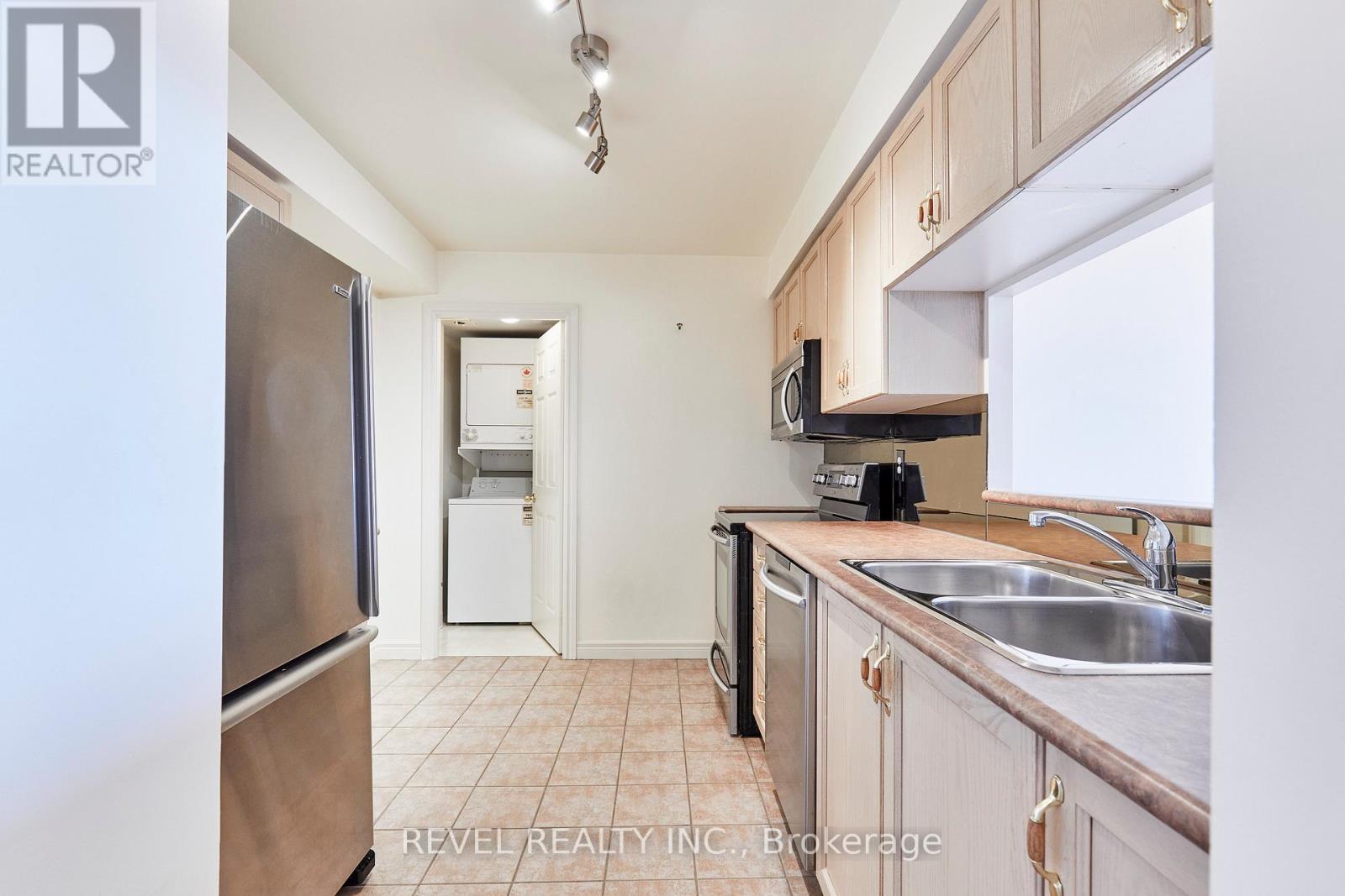 210 - 1700 Eglinton Avenue E, Toronto, Ontario  M4A 2X4 - Photo 23 - C13811042