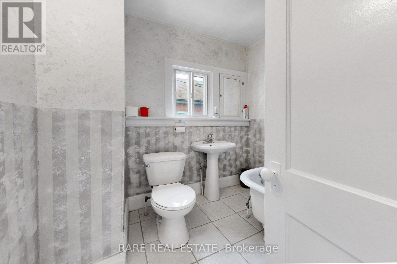 180 Atlas Avenue, Toronto, Ontario  M6C 3P5 - Photo 28 - C13811062