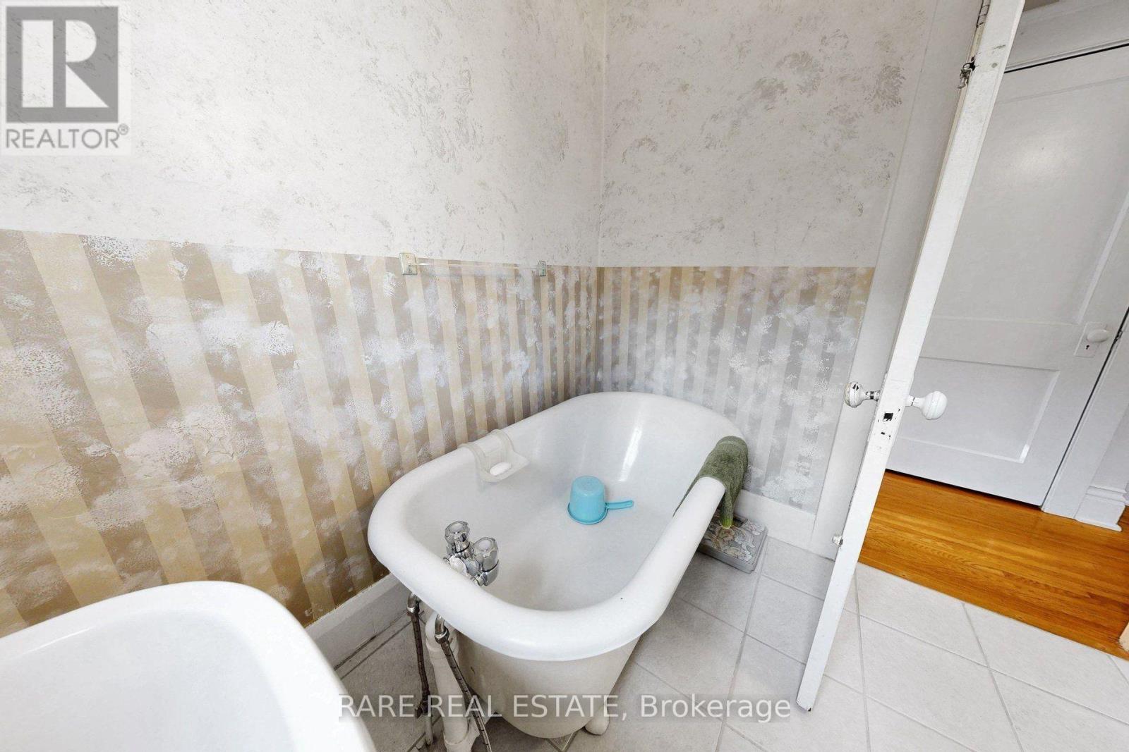 180 Atlas Avenue, Toronto, Ontario  M6C 3P5 - Photo 29 - C13811062