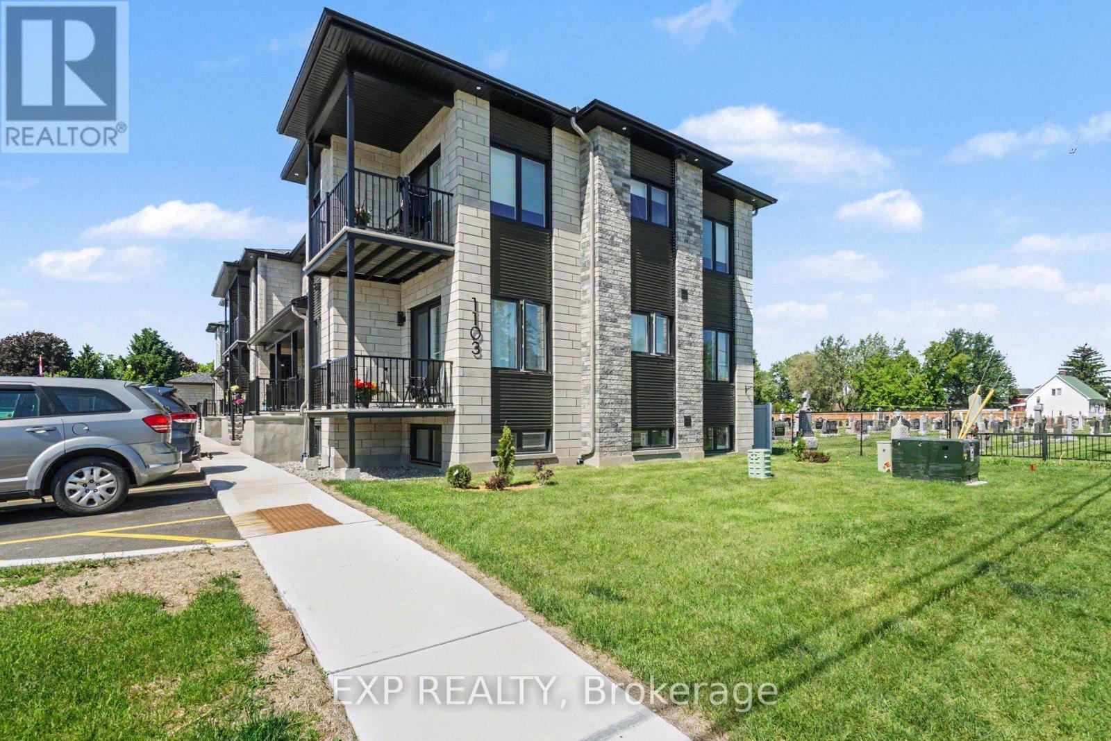 101 - 1103 Notre Dame Street, Russell, Ontario  K0A 1W0 - Photo 2 - X13810894