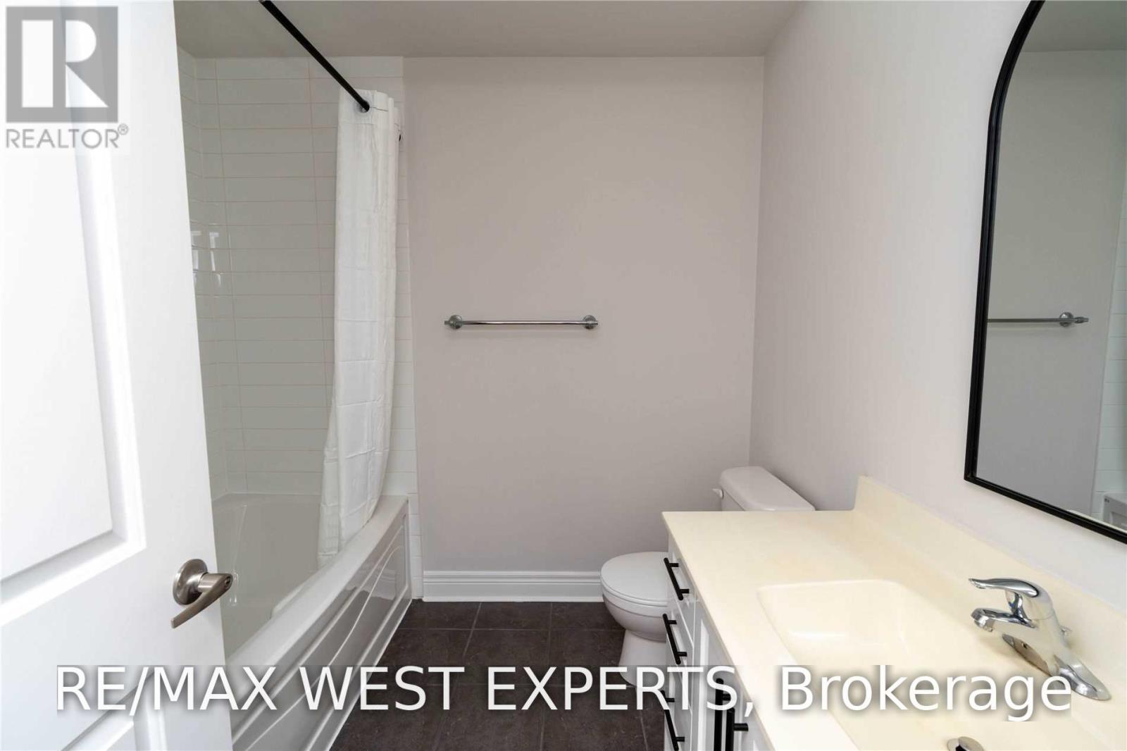 51 Powseland Crescent, Vaughan, Ontario  L4L 0C5 - Photo 14 - N13811008