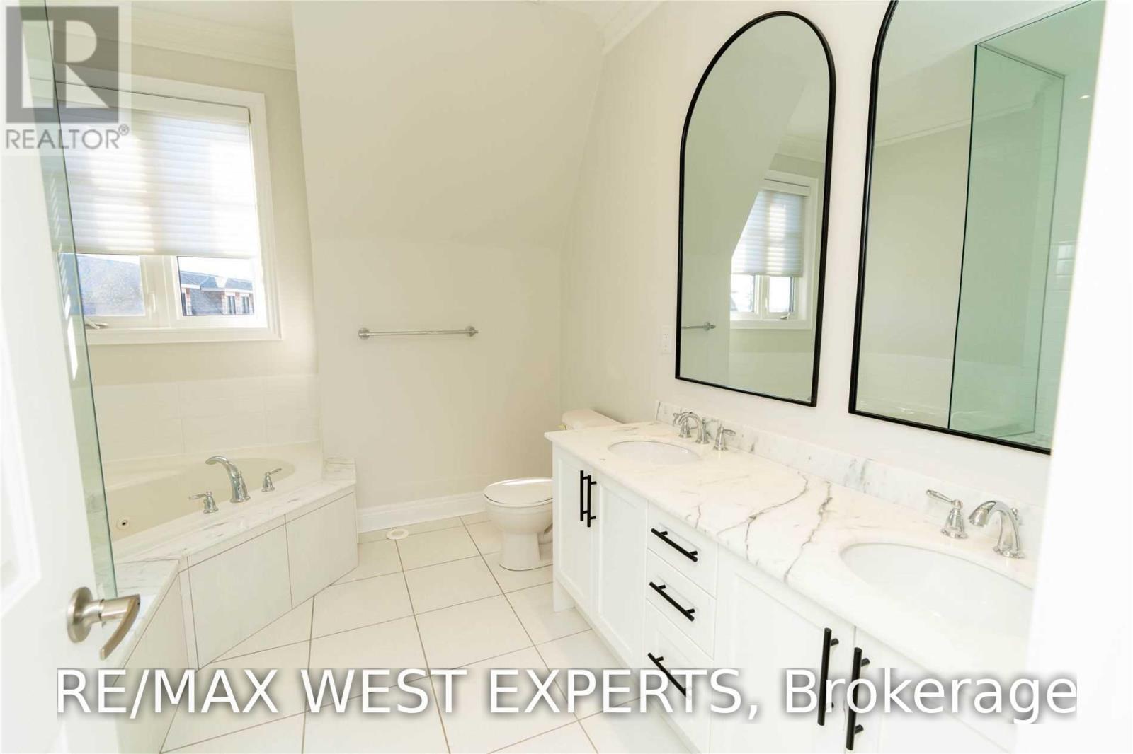 51 Powseland Crescent, Vaughan, Ontario  L4L 0C5 - Photo 18 - N13811008