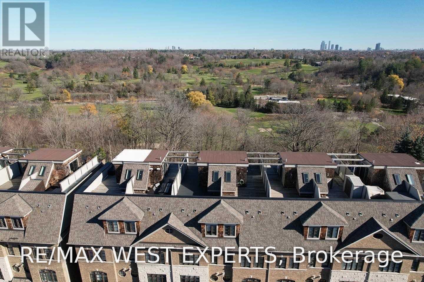 51 Powseland Crescent, Vaughan, Ontario  L4L 0C5 - Photo 2 - N13811008