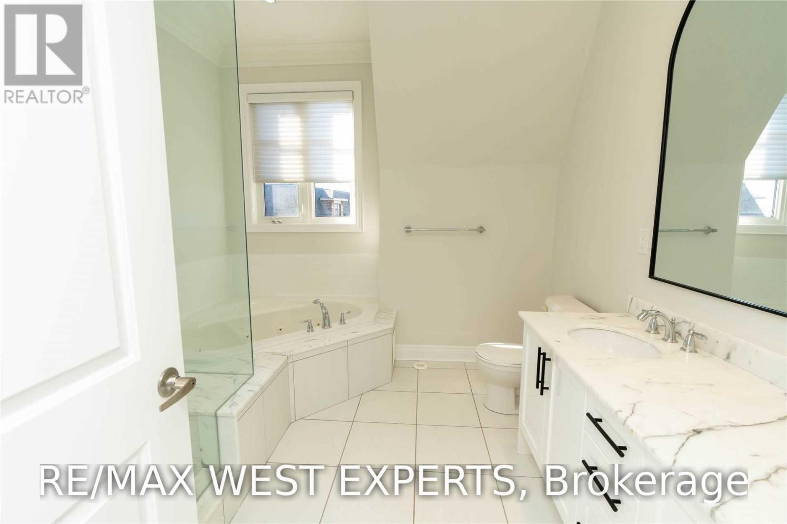 51 Powseland Crescent, Vaughan, Ontario  L4L 0C5 - Photo 20 - N13811008