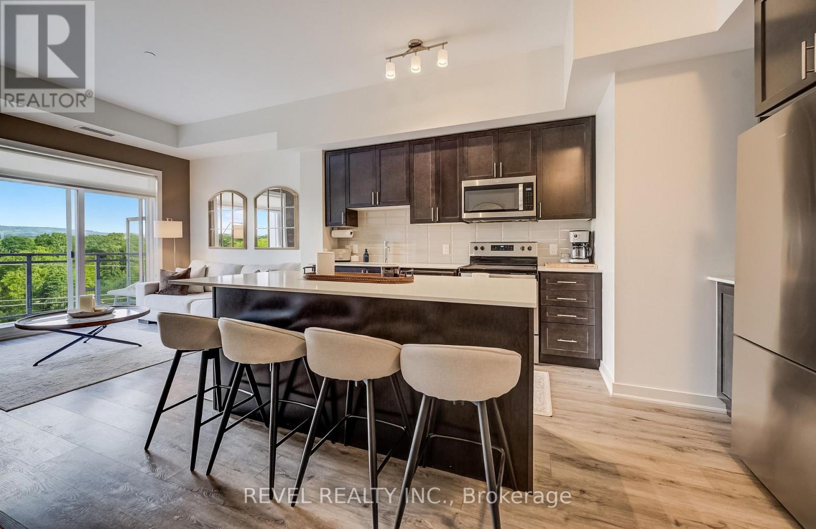 614 - 320 Plains Road E, Burlington, Ontario  L7T 0C1 - Photo 6 - W13810866