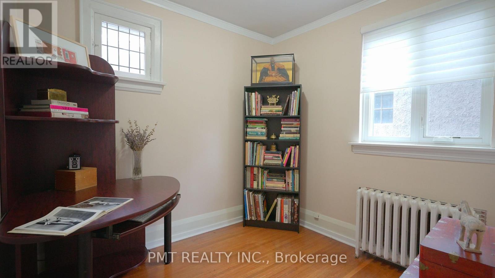 Main - 2 Larkin Avenue, Toronto, Ontario  M6S 1L8 - Photo 15 - W13810898