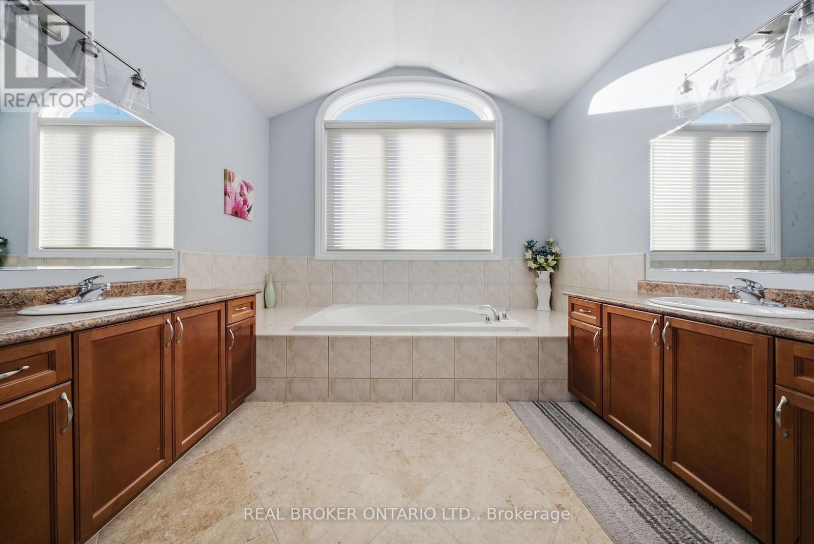 1078 Mcneil Drive, Milton, Ontario  L9T 6V1 - Photo 38 - W13810952