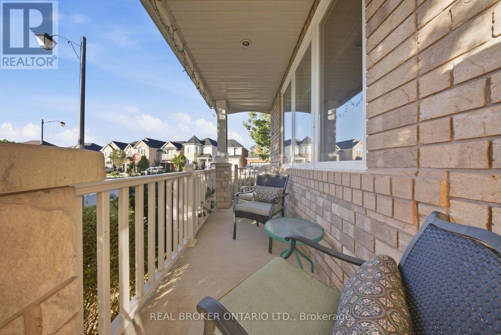 1078 Mcneil Drive, Milton, Ontario  L9T 6V1 - Photo 5 - W13810952
