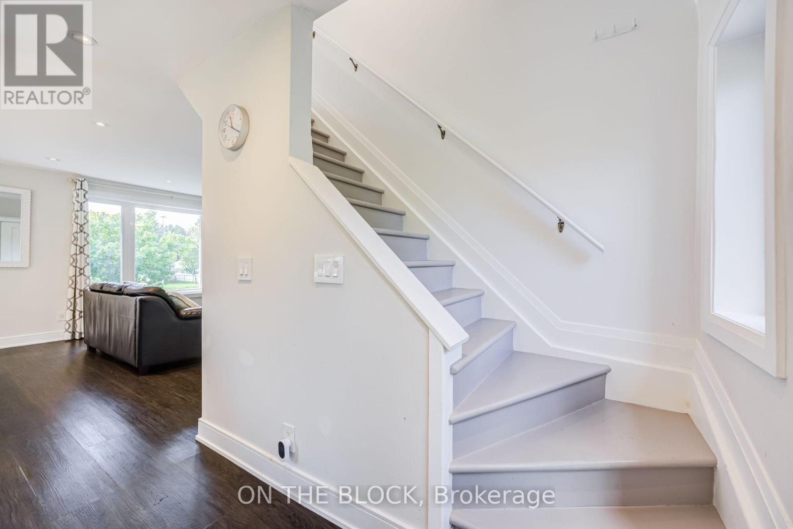 122 Allenby Avenue, Toronto, Ontario  M9W 1T3 - Photo 18 - W13810998