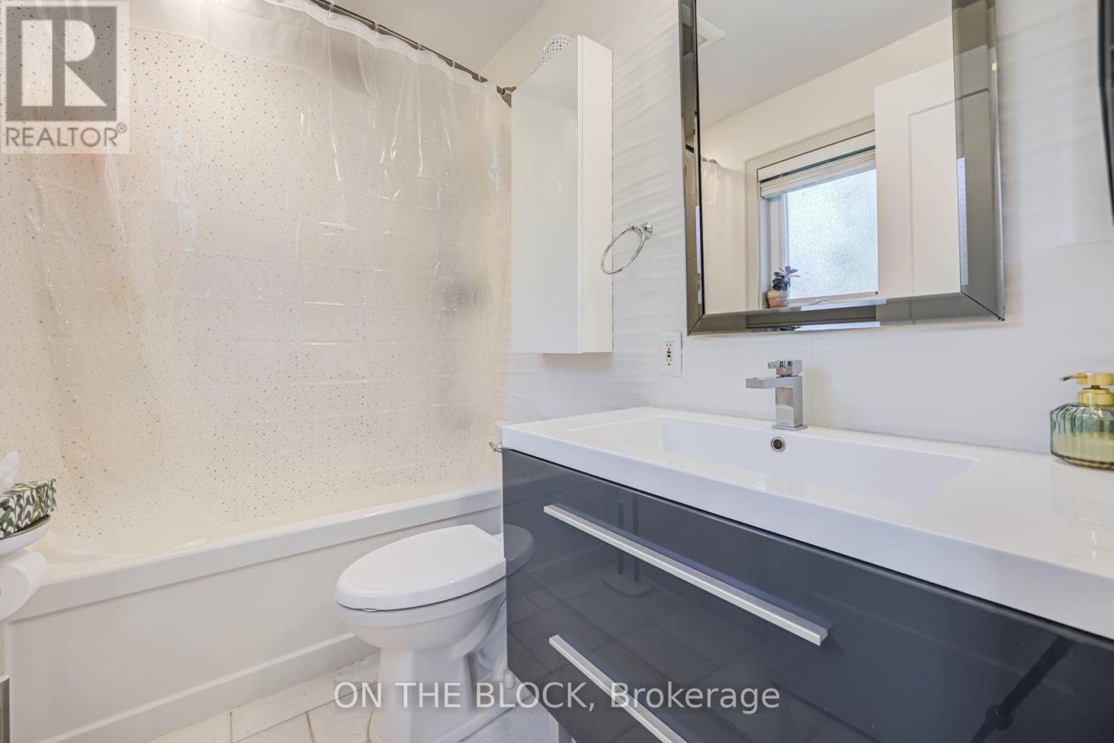 122 Allenby Avenue, Toronto, Ontario  M9W 1T3 - Photo 20 - W13810998