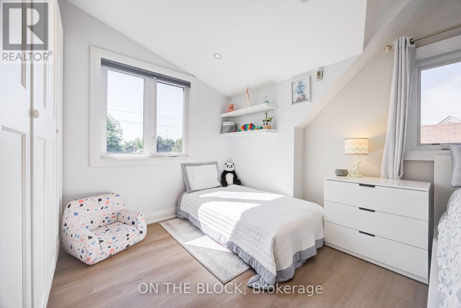 122 Allenby Avenue, Toronto, Ontario  M9W 1T3 - Photo 22 - W13810998