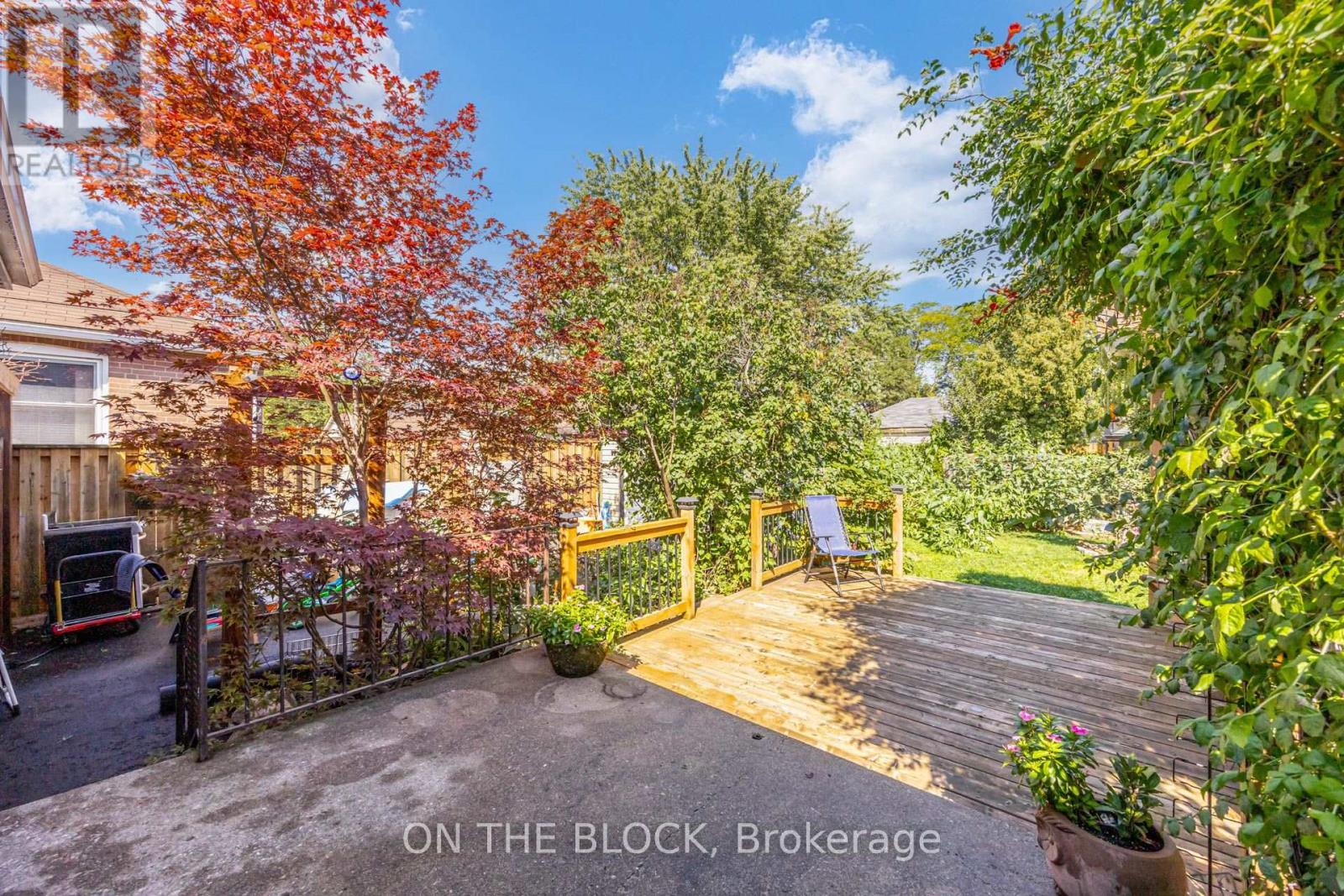 122 Allenby Avenue, Toronto, Ontario  M9W 1T3 - Photo 30 - W13810998