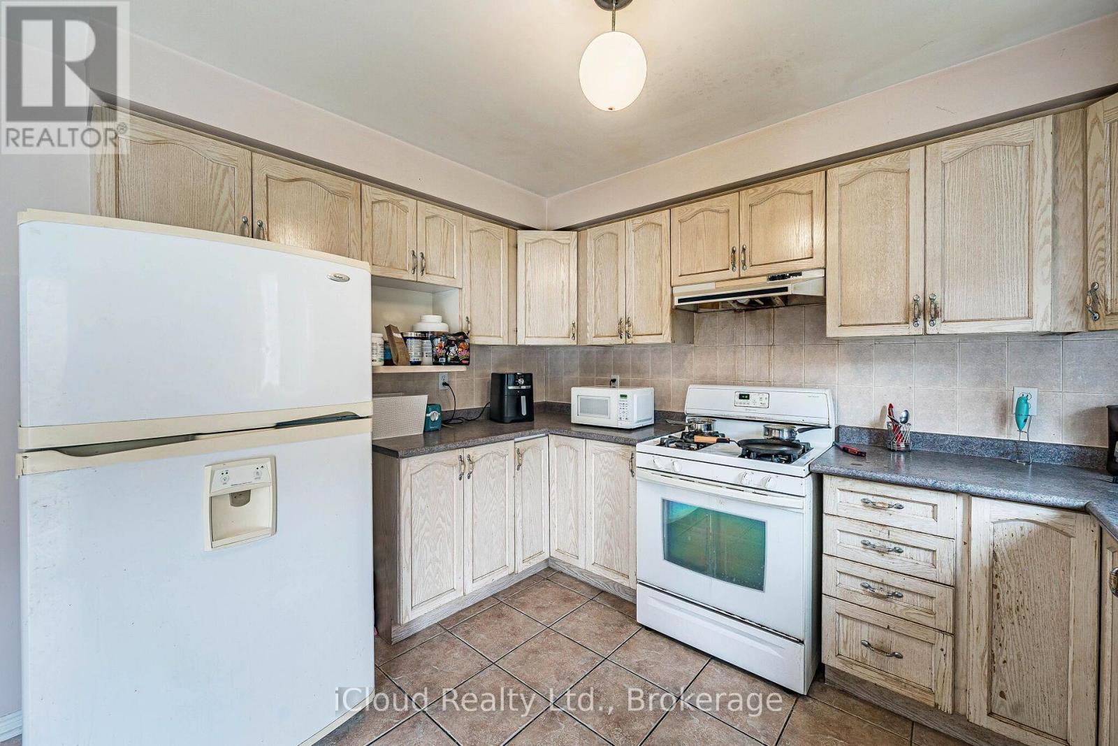 181 Lockwood Road, Brampton, Ontario  L6Y 4Y7 - Photo 15 - W13811016