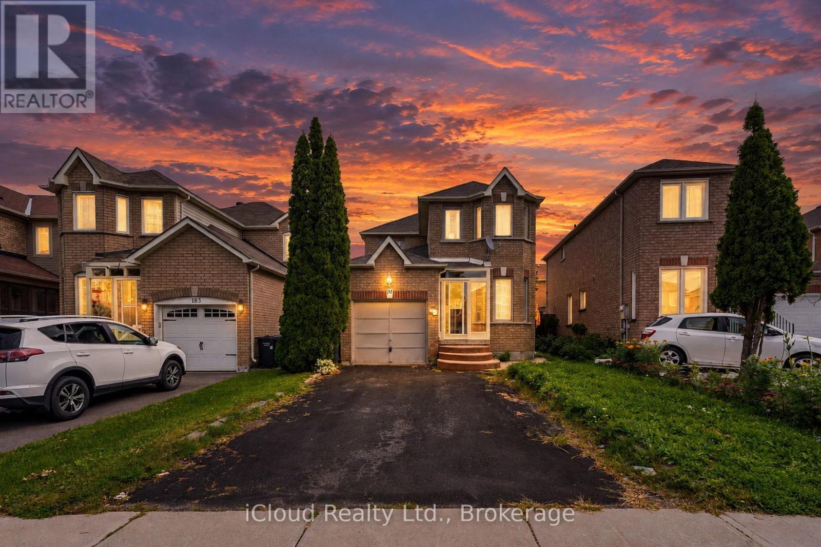 181 Lockwood Road, Brampton, Ontario  L6Y 4Y7 - Photo 3 - W13811016
