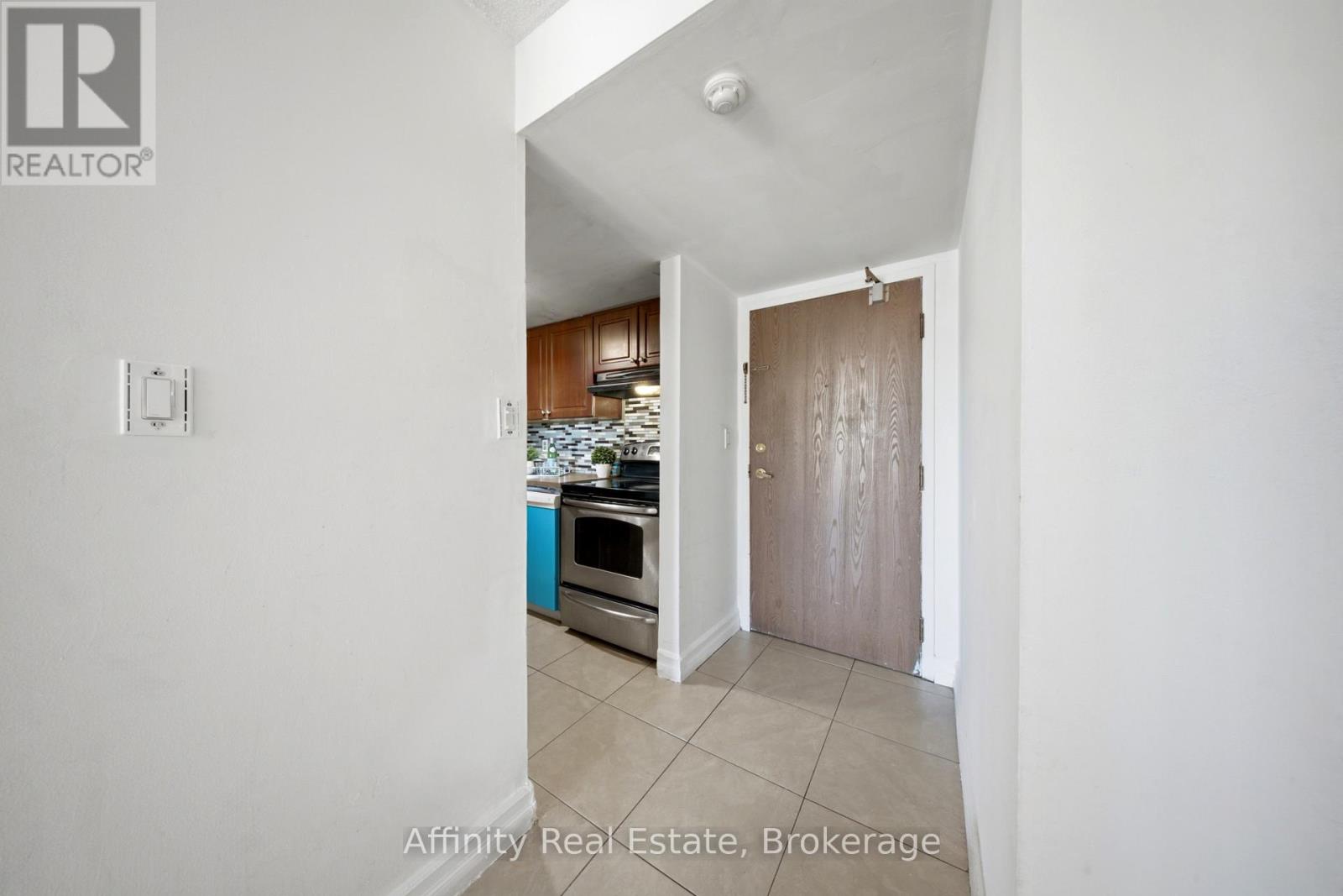 202 - 25 Agnes Street, Mississauga, Ontario  L5B 3X7 - Photo 10 - W13669566