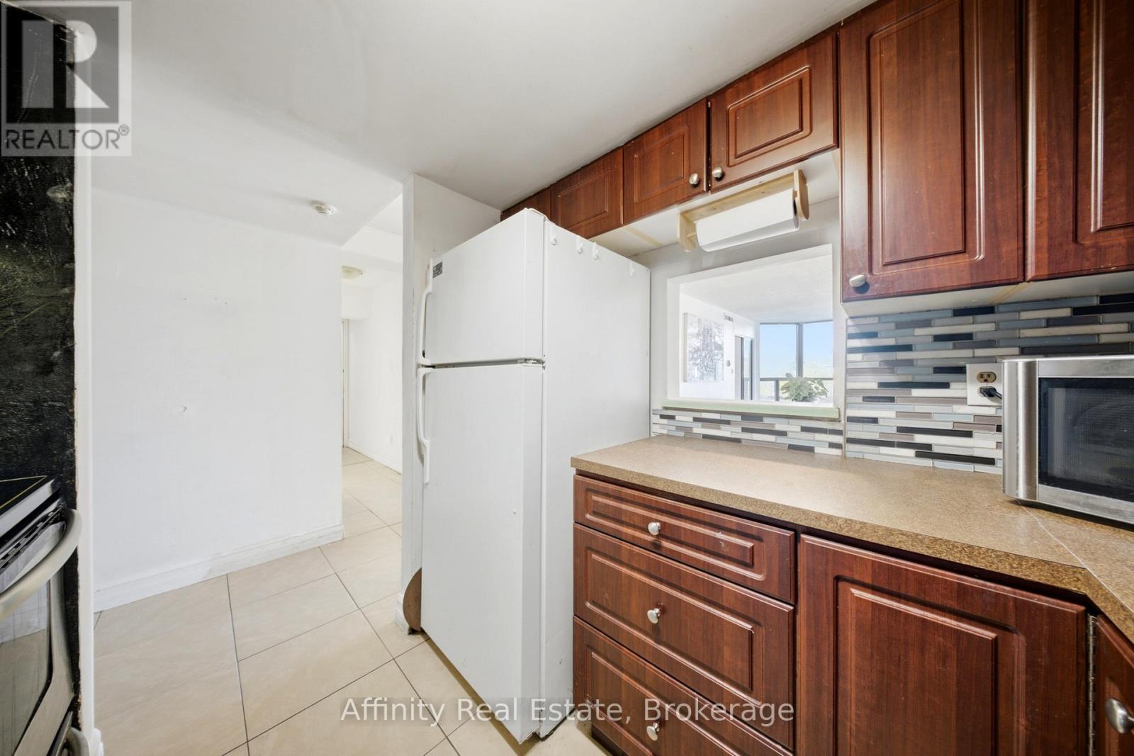 202 - 25 Agnes Street, Mississauga, Ontario  L5B 3X7 - Photo 13 - W13669566