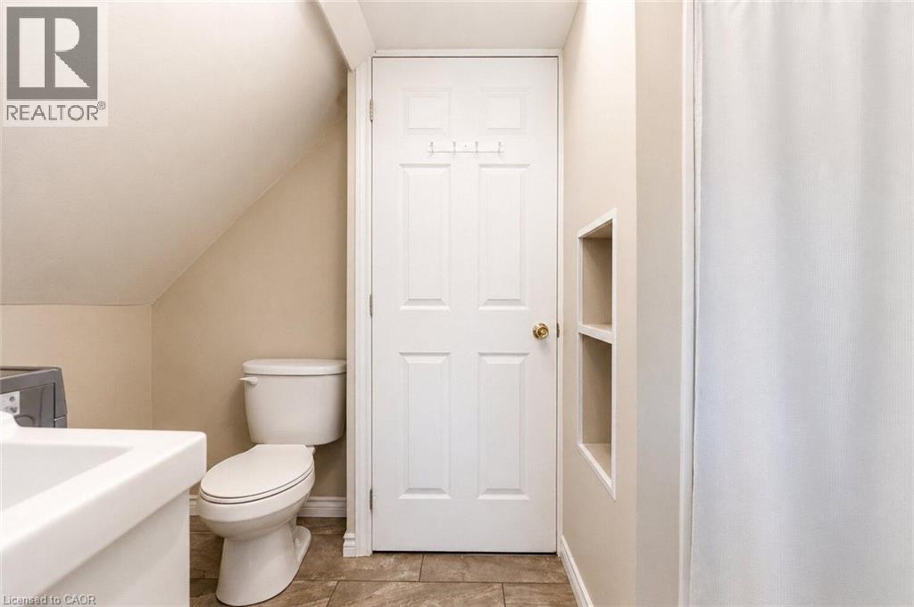 41 Carrick Avenue Unit# 2, Hamilton, Ontario  L8M 2W2 - Photo 12 - 40865246