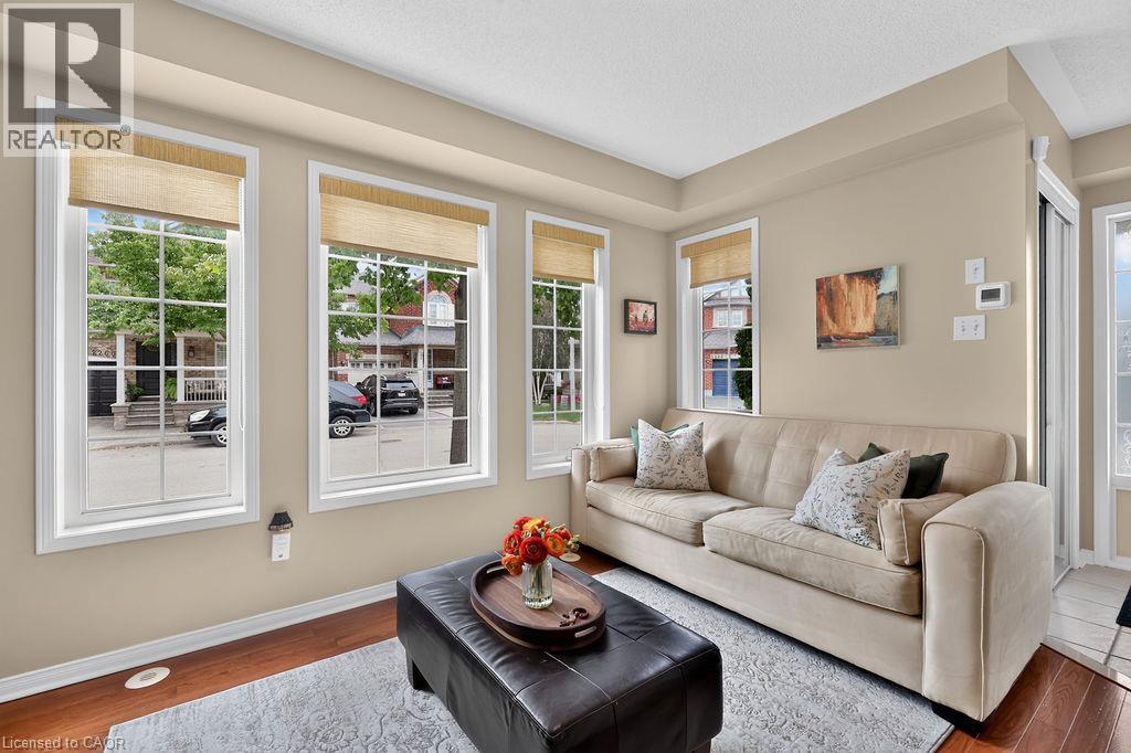 2261 Seton Crescent, Burlington, Ontario  L7L 6Y4 - Photo 13 - 40856092