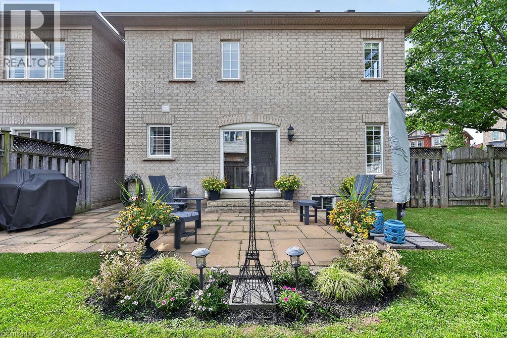 2261 Seton Crescent, Burlington, Ontario  L7L 6Y4 - Photo 46 - 40856092