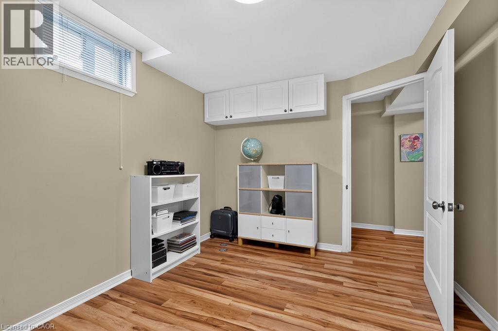 2261 Seton Crescent, Burlington, Ontario  L7L 6Y4 - Photo 35 - 40856092