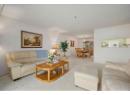 1045 Sutherland Avenue Unit# 306, Kelowna, BC V1Y 5Y1