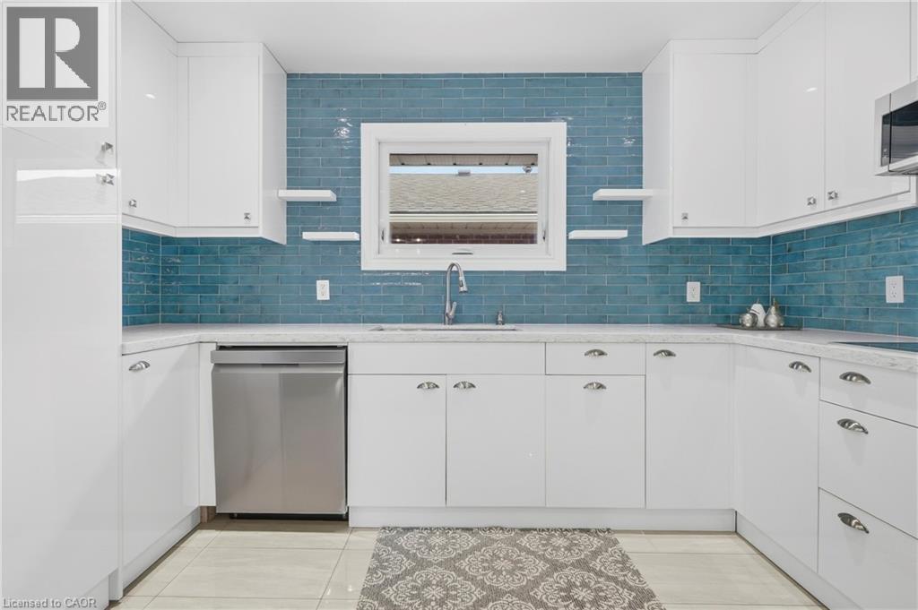 215 West 33rd Street, Hamilton, Ontario  L9C 5J4 - Photo 10 - 40865273