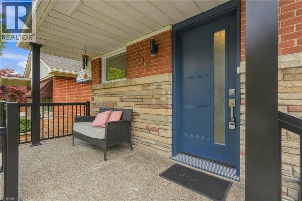 215 West 33rd Street, Hamilton, Ontario  L9C 5J4 - Photo 2 - 40865273