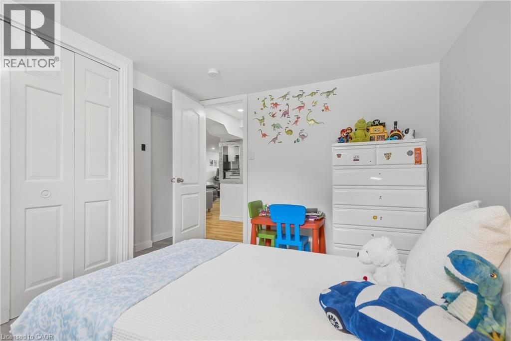 215 West 33rd Street, Hamilton, Ontario  L9C 5J4 - Photo 38 - 40865273