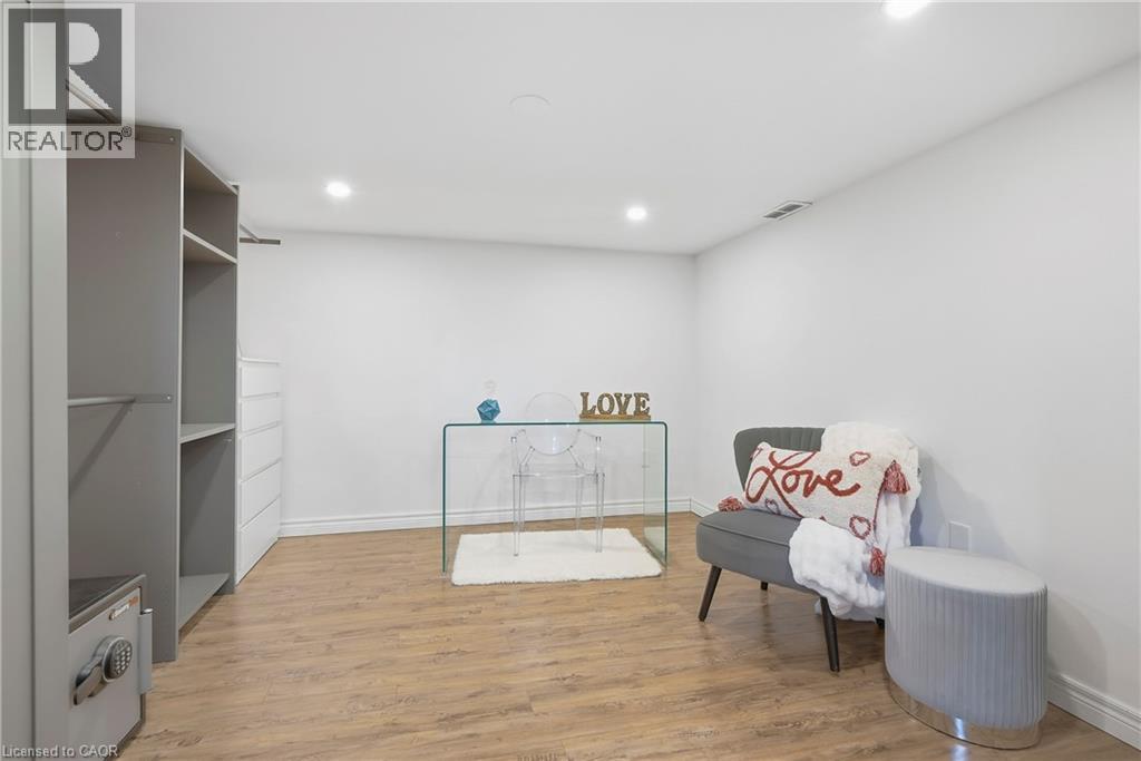 215 West 33rd Street, Hamilton, Ontario  L9C 5J4 - Photo 39 - 40865273