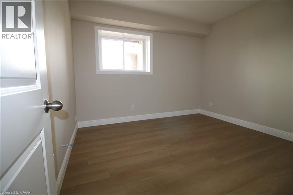1395 Bleams Road Unit# 2, Kitchener, Ontario  N2E 3X7 - Photo 5 - 40865304