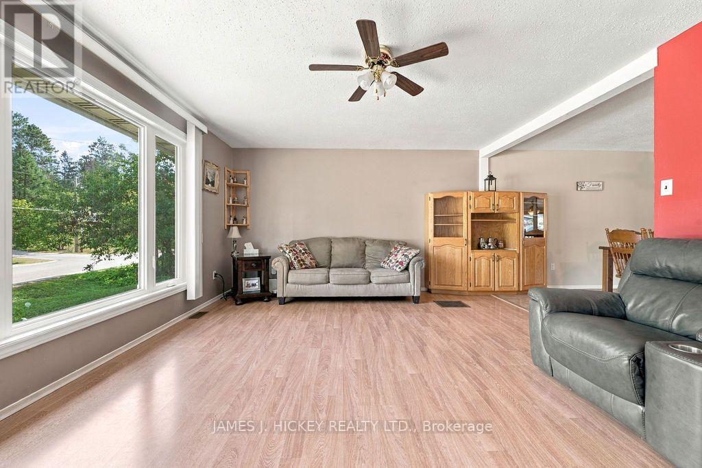 39 Ottawa Street, Laurentian Hills, Ontario  K0J 1J0 - Photo 18 - X13502968