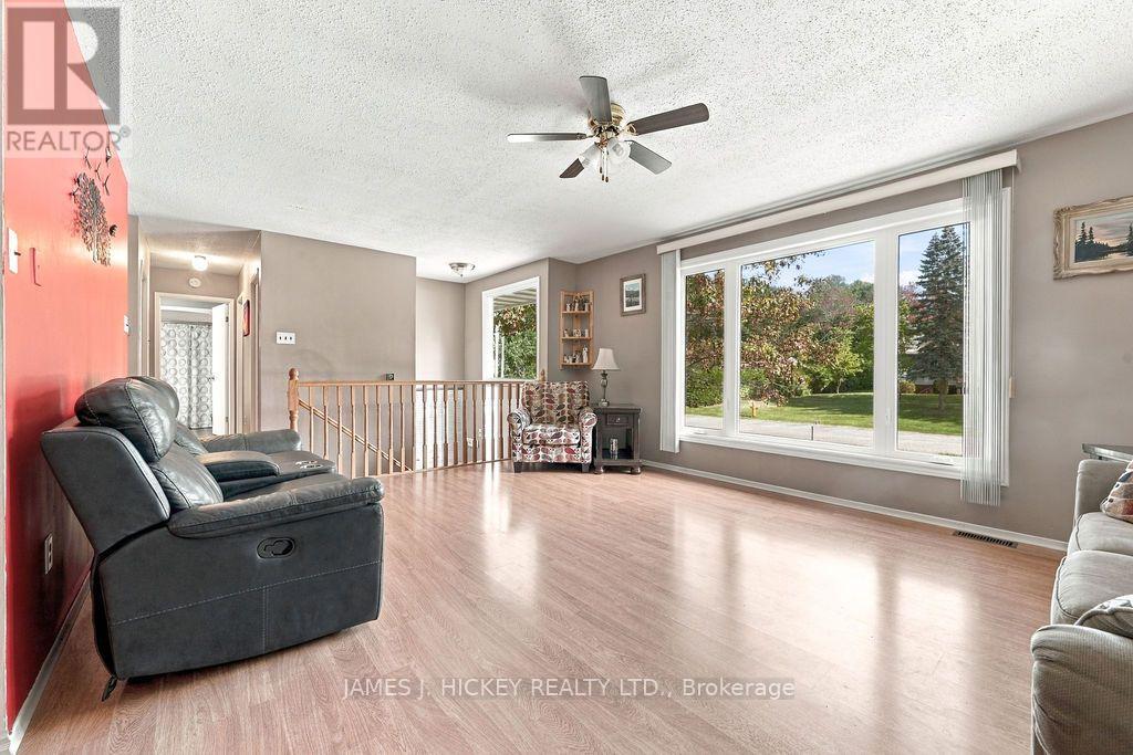 39 Ottawa Street, Laurentian Hills, Ontario  K0J 1J0 - Photo 16 - X13502968