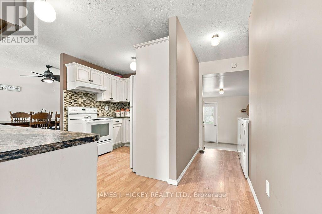 39 Ottawa Street, Laurentian Hills, Ontario  K0J 1J0 - Photo 11 - X13502968