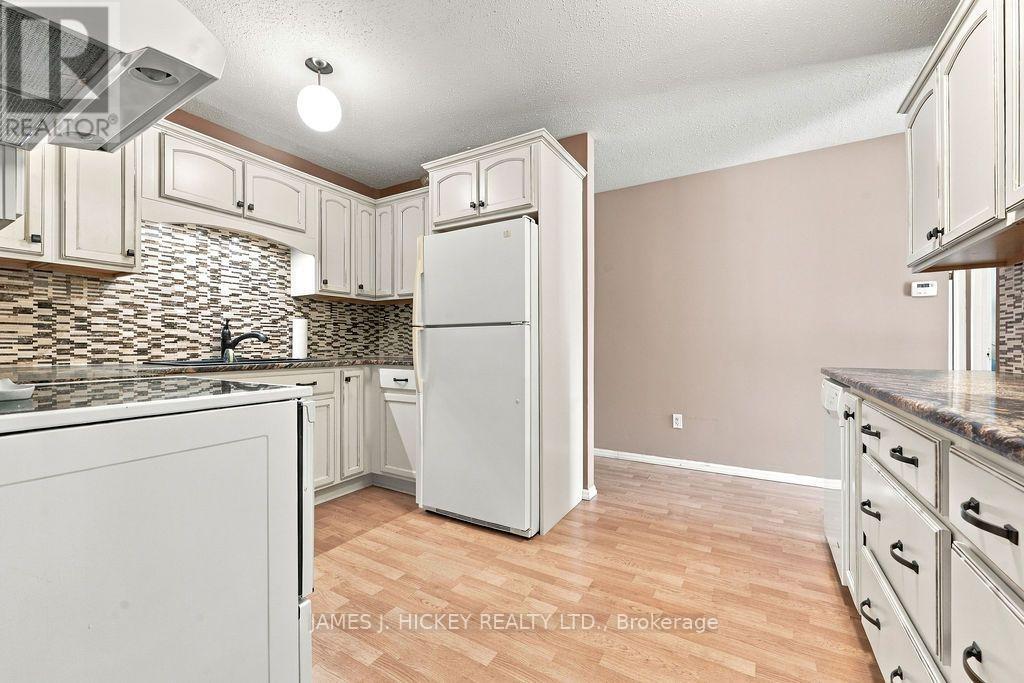 39 Ottawa Street, Laurentian Hills, Ontario  K0J 1J0 - Photo 6 - X13502968