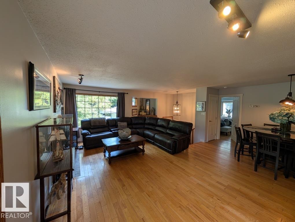 #1 53347 RGE ROAD 215 (HWY 830)