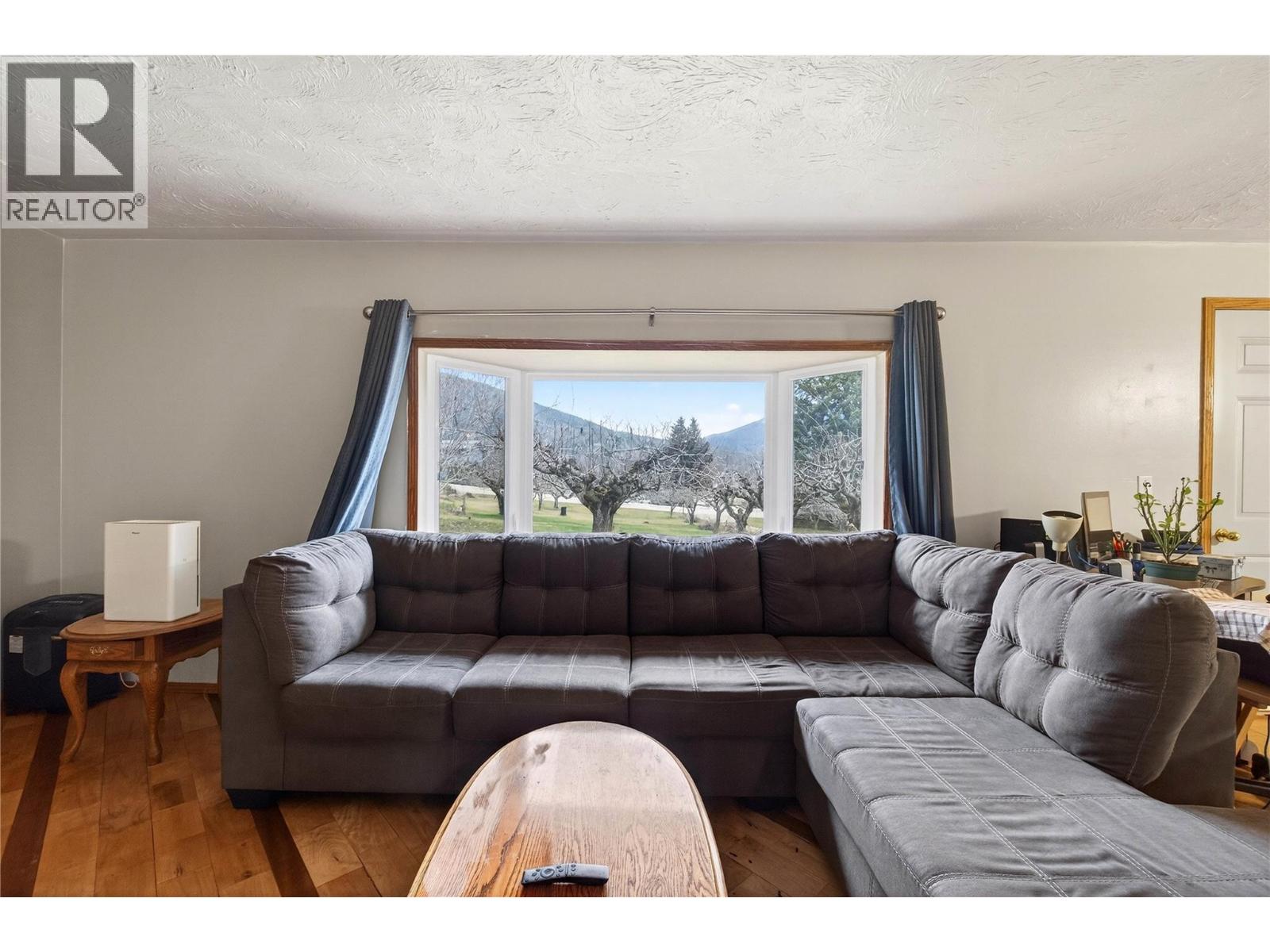 4640 70 Avenue NE, Salmon Arm, British Columbia  V0E 1K0 - Photo 23 - 10378900