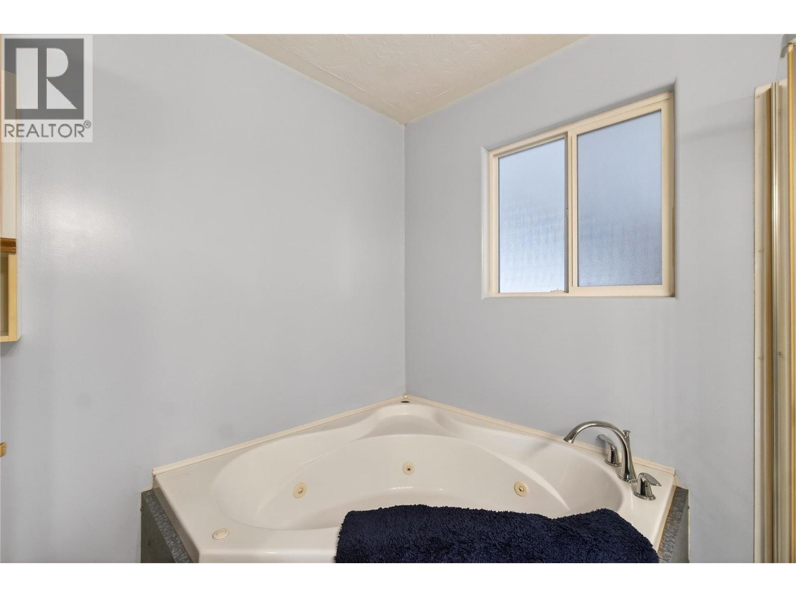 4640 70 Avenue NE, Salmon Arm, British Columbia  V0E 1K0 - Photo 31 - 10378900