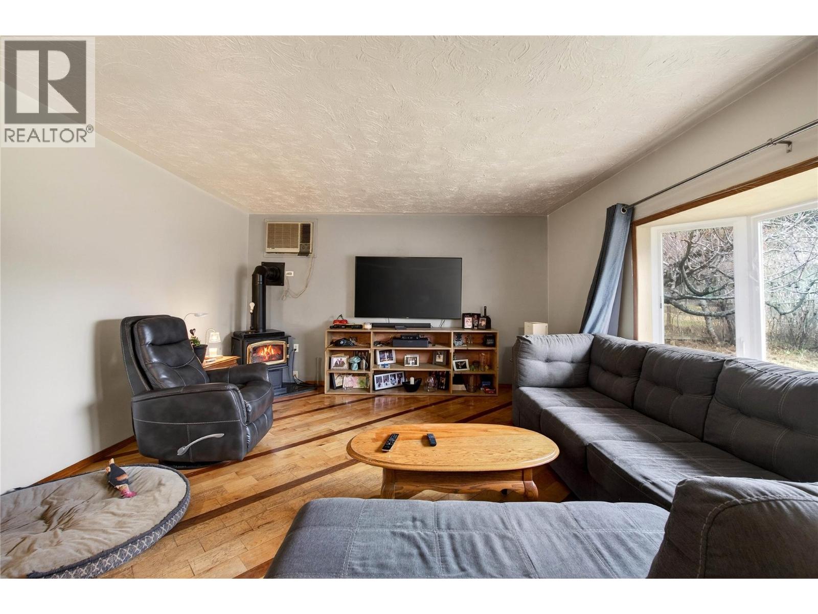 4640 70 Avenue NE, Salmon Arm, British Columbia  V0E 1K0 - Photo 22 - 10378900