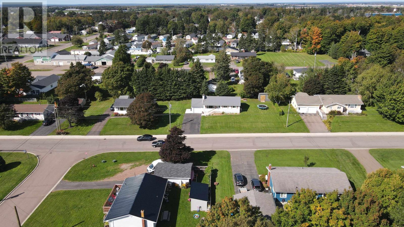 26 Macdougall Drive, Summerside, Prince Edward Island  C1N 5E5 - Photo 2 - 202623971
