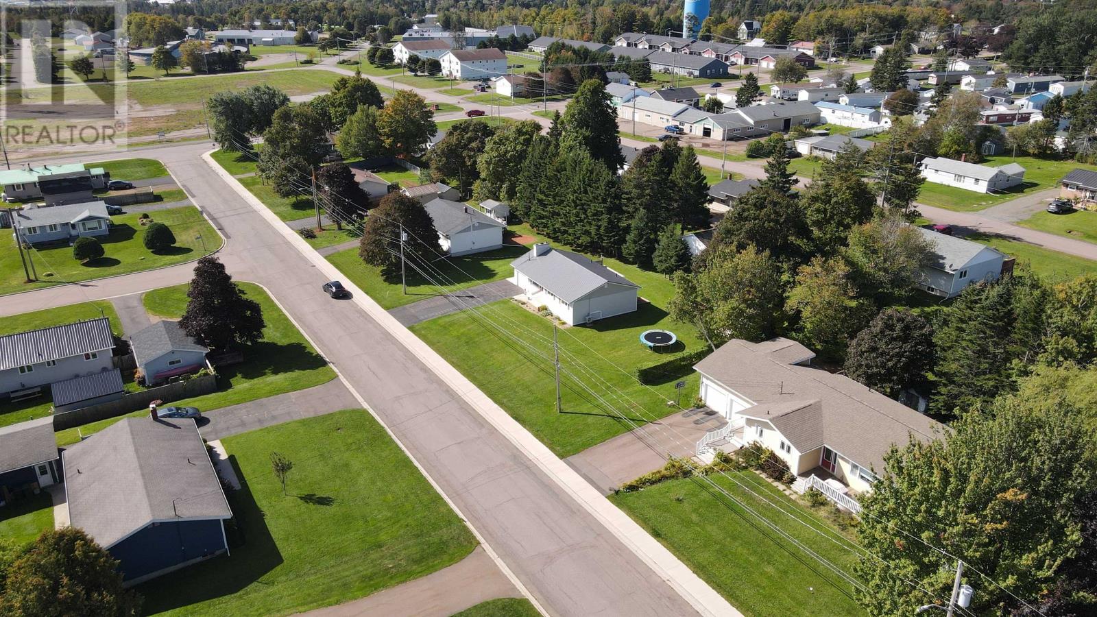 26 Macdougall Drive, Summerside, Prince Edward Island  C1N 5E5 - Photo 3 - 202623971