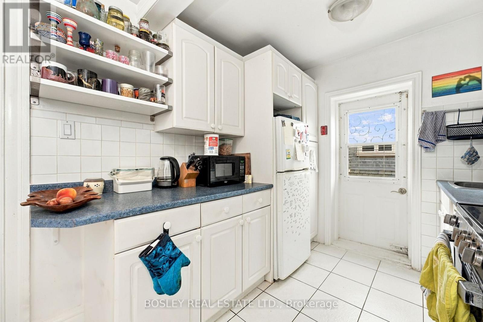 399a Palmerston Blvd Boulevard, Toronto, Ontario  M6G 2N7 - Photo 17 - C13811144