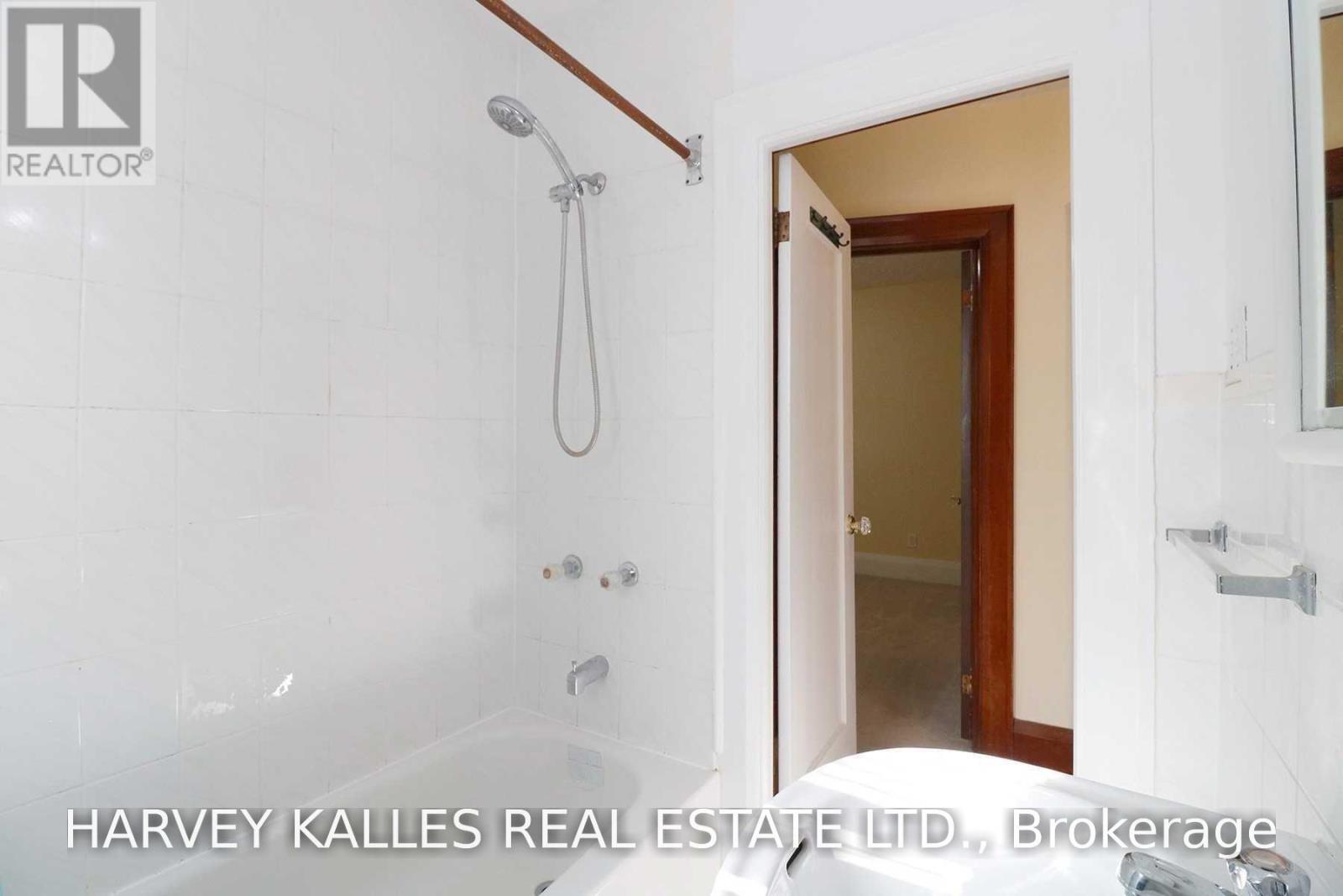 184 Duplex Avenue, Toronto (Yonge-Eglinton), Ontario  M5P 2A9 - Photo 19 - C13811150