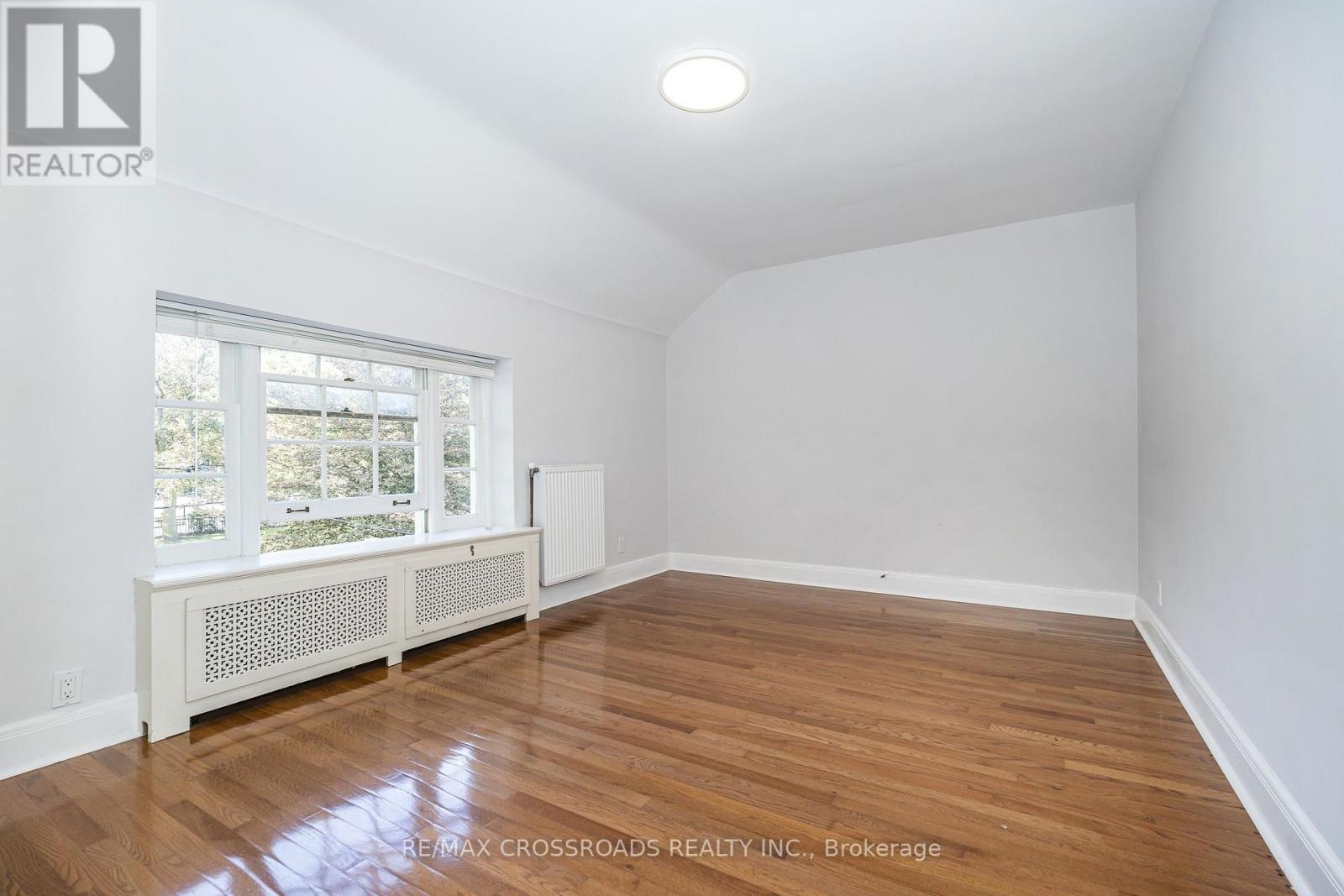 19 Strathgowan Crescent, Toronto, Ontario  M4N 2Z6 - Photo 14 - C13811232