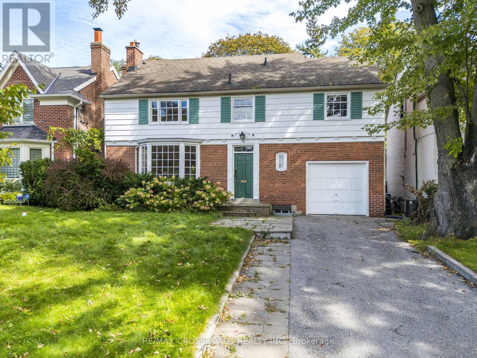 19 Strathgowan Crescent, Toronto, Ontario  M4N 2Z6 - Photo 34 - C13811232