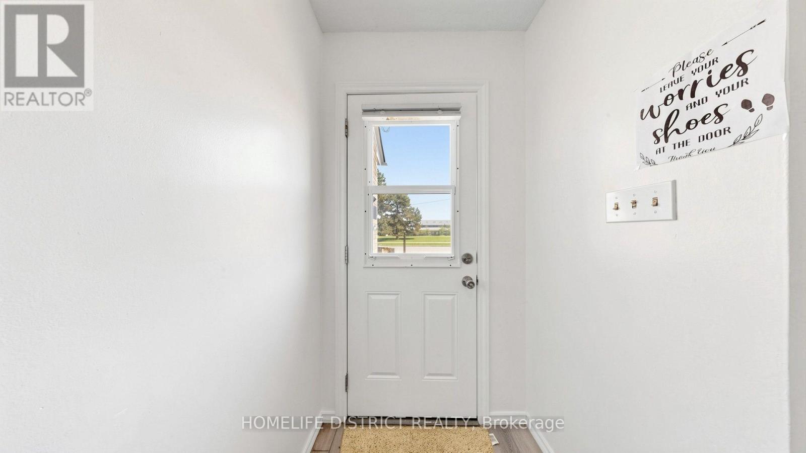 424 Chaleur Avenue, Oshawa, Ontario L1J 6N7 - Photo 4 - E13811142